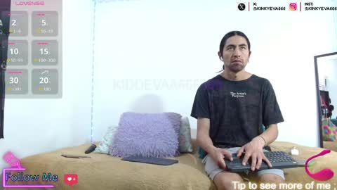 Snapshot of mrandmrs666999 chatting on 22, 5, 2026 Mrandmrs666999 online show from 22, 5, 2026