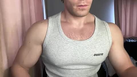 Snapshot of mrbiceps_23 chatting on 18, 1, 2025 Mrbiceps23 online show from 18, 1, 2025