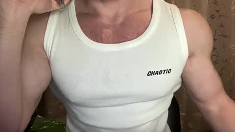 Snapshot of mrbiceps_23 chatting on 20, 1, 2025 Mrbiceps23 online show from 20, 1, 2025