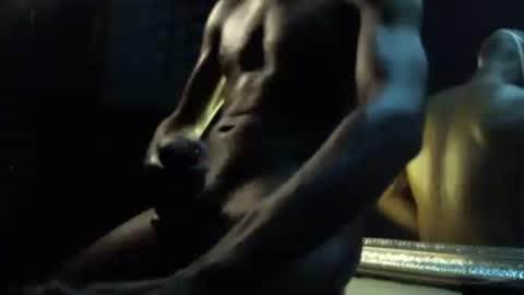 MrBigDiQ1 online show from 10, 1, 2025