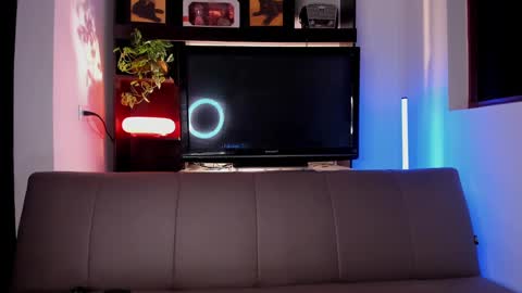 Laura online show from 10, 9, 2025