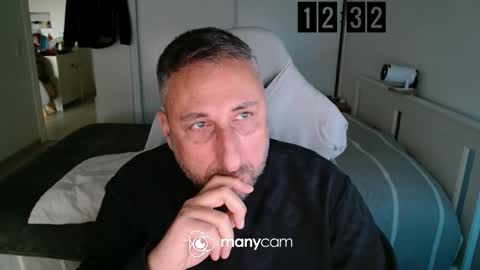 Snapshot of mrdr0o0o chatting on 24, 11, 2025 mrdr0o0o online show from 24, 11, 2025