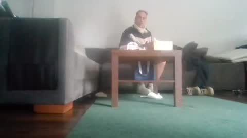 Snapshot of mrhandsomelovee chatting on 8, 4, 2026 Nikola online show from 8, 4, 2026