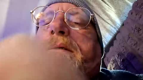 Snapshot of mrnmrsfucks4u chatting on 30, 4, 2026 mrnmrsfucks4u online show from 30, 4, 2026