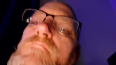 Snapshot of mrnmrsfucks4u chatting on 6, 5, 2026 mrnmrsfucks4u online show from 6, 5, 2026