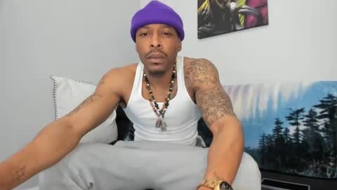 Snapshot of mromg007 chatting on 12, 3, 2025 mromg007 online show from 12, 3, 2025