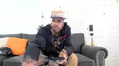Snapshot of mromg007 chatting on 13, 5, 2026 mromg007 online show from 13, 5, 2026