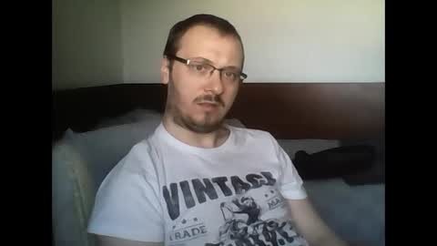 Snapshot of mronlymasturbate chatting on 5, 4, 2026 mronlymasturbate online show from 5, 4, 2026
