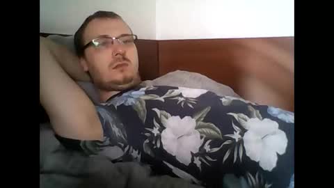 Snapshot of mronlymasturbate chatting on 19, 4, 2026 mronlymasturbate online show from 19, 4, 2026