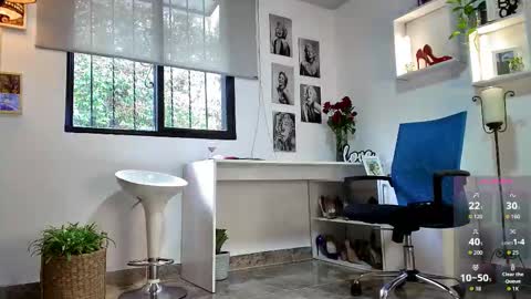 Snapshot of mrs_edha_ chatting on 10, 9, 2025 Edha online show from 10, 9, 2025