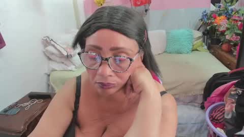 mrs_mommy online show from 16, 4, 2026