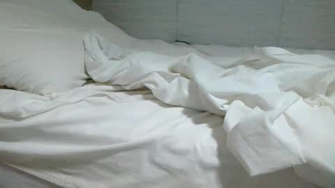Snapshot of mrsantin chatting on 3, 8, 2026 mrsantin online show from 3, 8, 2026