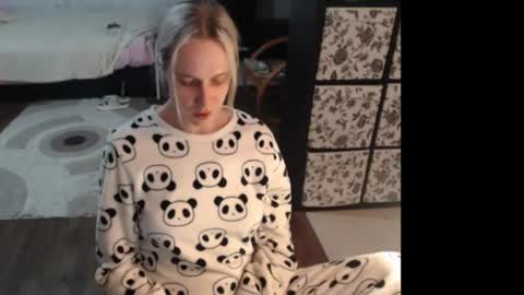 Snapshot of mrsluck chatting on 26, 6, 2026 Sasha online show from 26, 6, 2026
