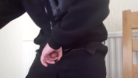 Snapshot of mrtribute23 chatting on 4, 2, 2025 MrTribute online show from 4, 2, 2025