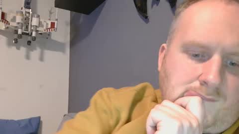 Snapshot of mrzwolle chatting on 5, 1, 2025 mrzwolle online show from 5, 1, 2025