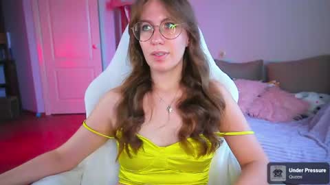 Snapshot of ms_allison chatting on 25, 6, 2026 Allison online show from 25, 6, 2026
