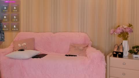 Snapshot of ms_elizabethqueen chatting on 21, 12, 2024 Elizabeth online show from 21, 12, 2024