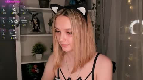 Snapshot of ms_elizabethqueen chatting on 9, 2, 2025 Elizabeth online show from 9, 2, 2025