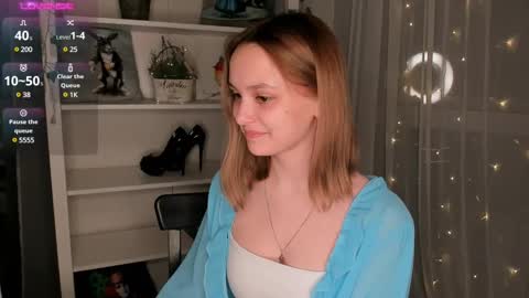 Snapshot of ms_elizabethqueen chatting on 6, 3, 2025 Elizabeth online show from 6, 3, 2025