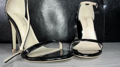 Goddess. Miss. Lady.  Queen. Madam Milady online show from 19, 12, 2025