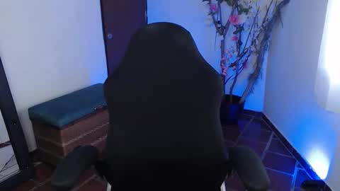 Snapshot of ms_sofiax chatting on 16, 12, 2025 Sofia online show from 16, 12, 2025