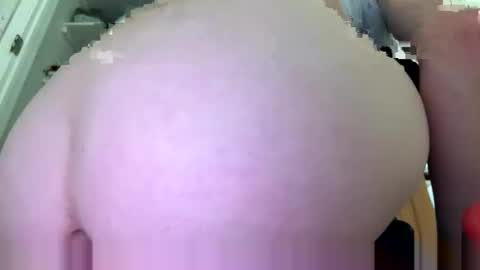 Snapshot of msfreckles92 chatting on 30, 4, 2026 msfreckles92 online show from 30, 4, 2026