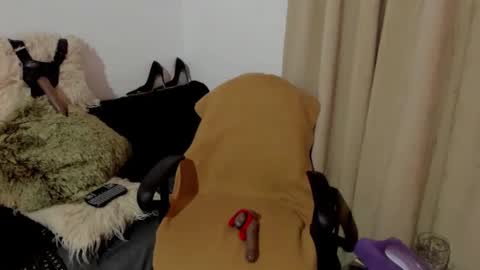 Miss Justine online show from 18, 1, 2025