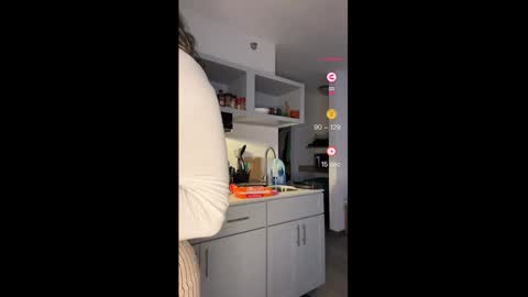 mskitty000 online show from 15, 1, 2026