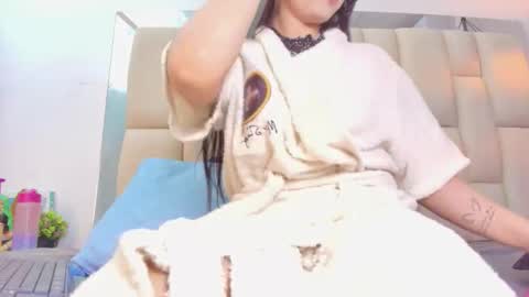 FERNANDA 3 online show from 25, 3, 2026