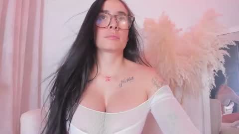 Snapshot of msschloee chatting on 17, 6, 2026 Chloe new account online show from 17, 6, 2026