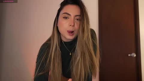 Sophie  online show from 19, 5, 2026