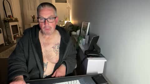 Snapshot of mtb1697 chatting on 8, 6, 2026 mtb1697 online show from 8, 6, 2026