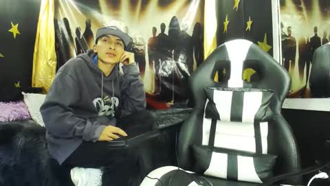 Snapshot of mucleboys1 chatting on 21, 1, 2025 boss y jord online show from 21, 1, 2025