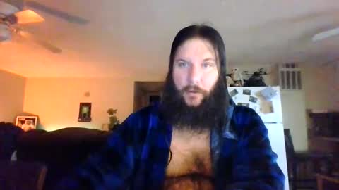 Snapshot of mudge chatting on 3, 1, 2025 Mudge online show from 3, 1, 2025