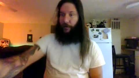 Snapshot of mudge chatting on 20, 1, 2025 Mudge online show from 20, 1, 2025