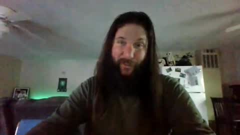 Snapshot of mudge chatting on 22, 1, 2025 Mudge online show from 22, 1, 2025