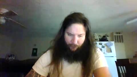 Snapshot of mudge chatting on 2, 2, 2025 Mudge online show from 2, 2, 2025