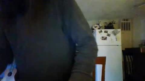 Snapshot of mudge chatting on 3, 2, 2025 Mudge online show from 3, 2, 2025