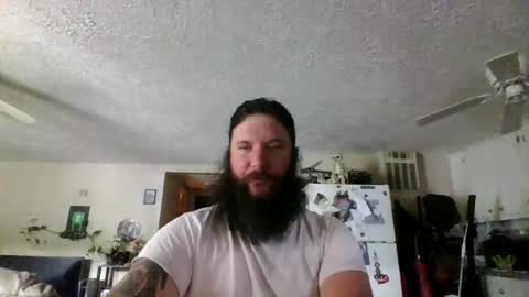 Snapshot of mudge chatting on 12, 7, 2026 Mudge online show from 12, 7, 2026