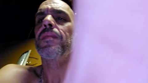 Muffdiver online show from 11, 3, 2026