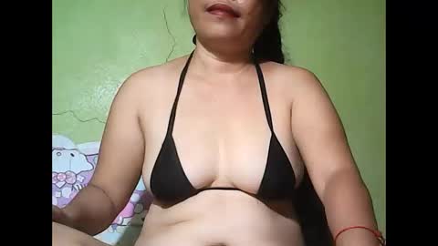 muffy_bunny online show from 16, 4, 2026