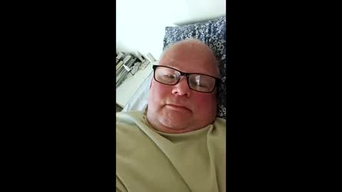 Snapshot of mullig1957 chatting on 28, 4, 2026 mullig1957 online show from 28, 4, 2026