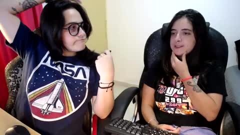 Snapshot of multiorgasmic_6 chatting on 17, 9, 2025 Dani and Alex online show from 17, 9, 2025