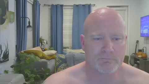 Snapshot of multipopper chatting on 4, 11, 2025 multipopper online show from 4, 11, 2025