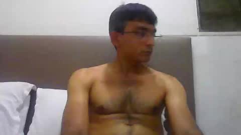 Snapshot of mumbaimonster8inch chatting on 7, 10, 2025 rajesh engineer online show from 7, 10, 2025