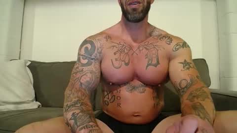Snapshot of muscle761004 chatting on 25, 5, 2026 muscle761004 online show from 25, 5, 2026