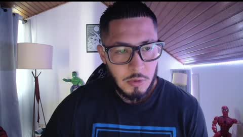 Snapshot of muscle_cock32 chatting on 23, 1, 2025 David Big online show from 23, 1, 2025