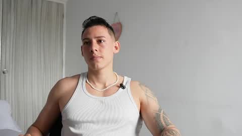 muscle_king_cum online show from 17, 4, 2026
