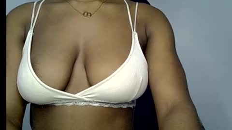 Snapshot of muscle_queen0 chatting on 18, 1, 2026 muscle_queen0 online show from 18, 1, 2026