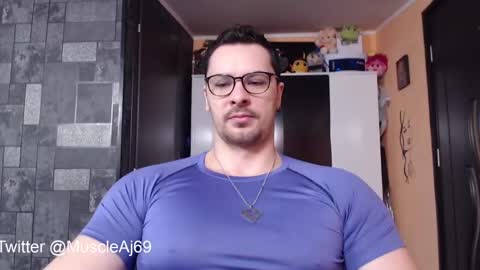 Snapshot of muscleaj69 chatting on 17, 2, 2025 AJ online show from 17, 2, 2025